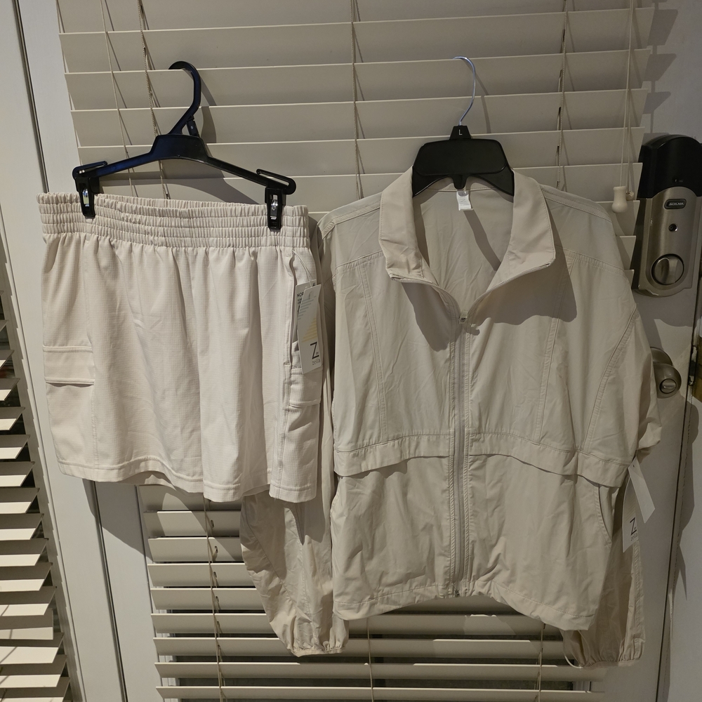 Zella Light Beige Active Jacket with Adjustable Hem